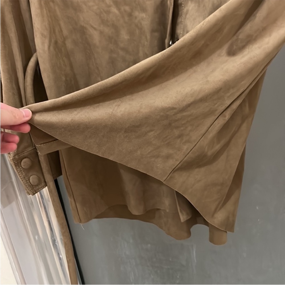 Good American Belted Suede Jacket - Picture 10 of 15